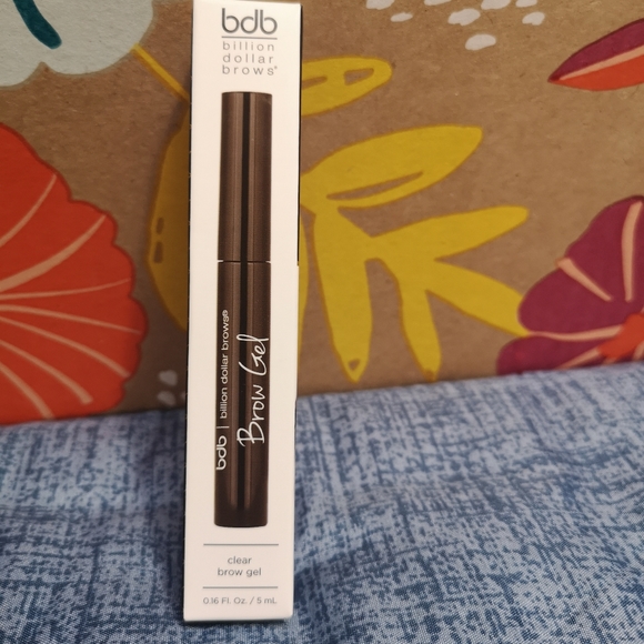 Brow gel - Picture 3 of 3